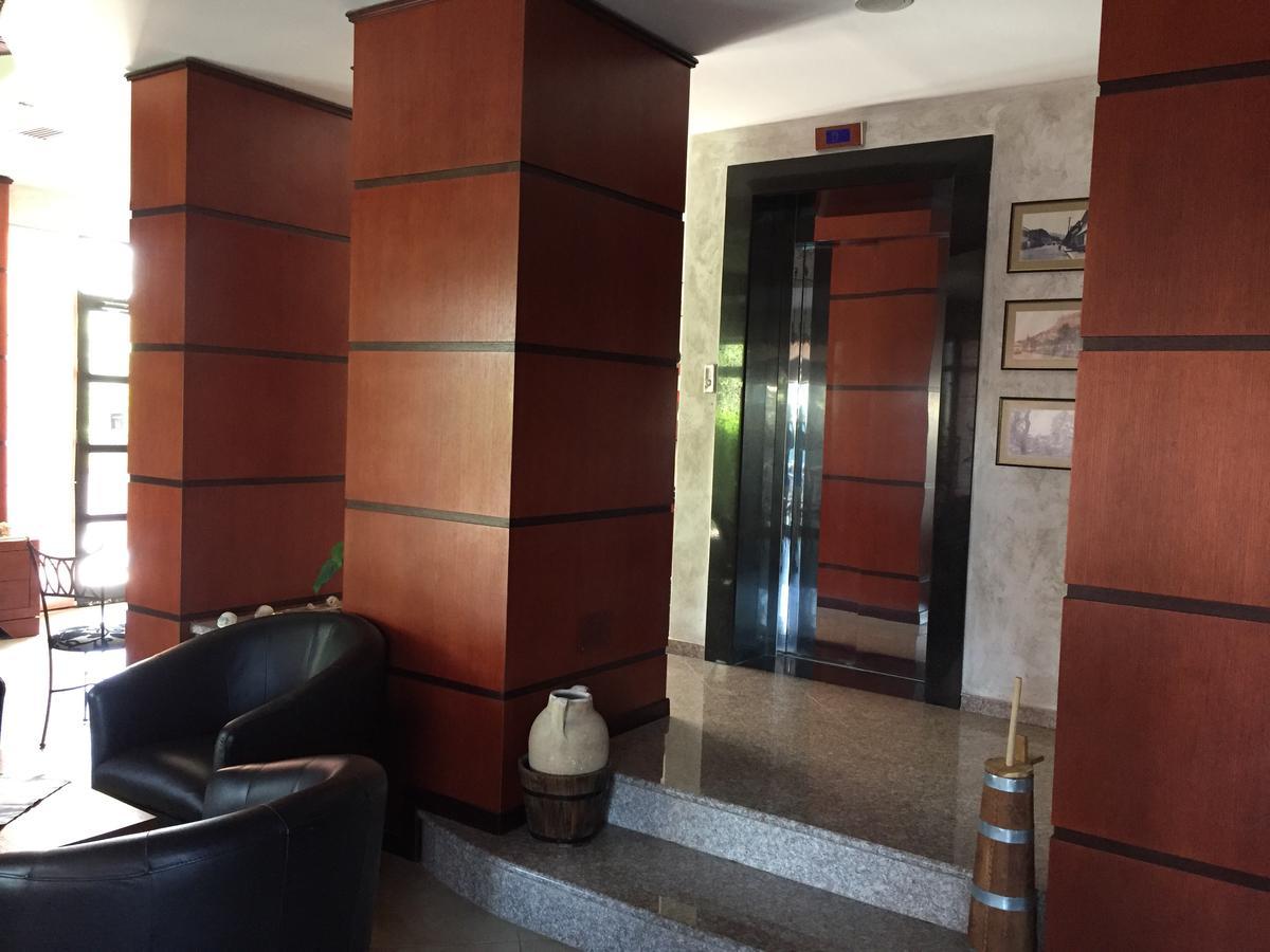 Icon Hotel Vlorë Exterior foto