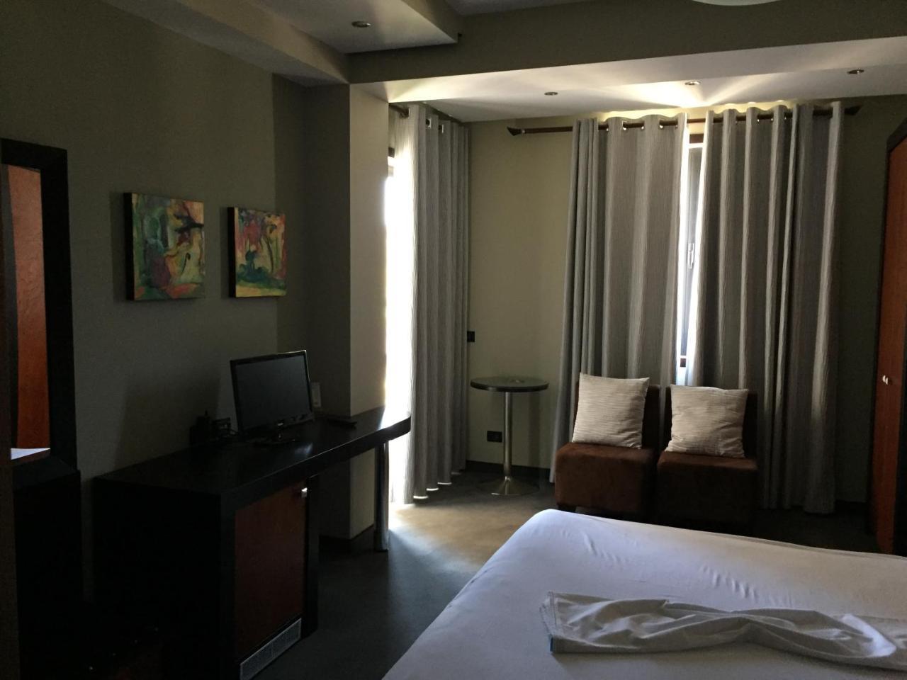 Icon Hotel Vlorë Exterior foto